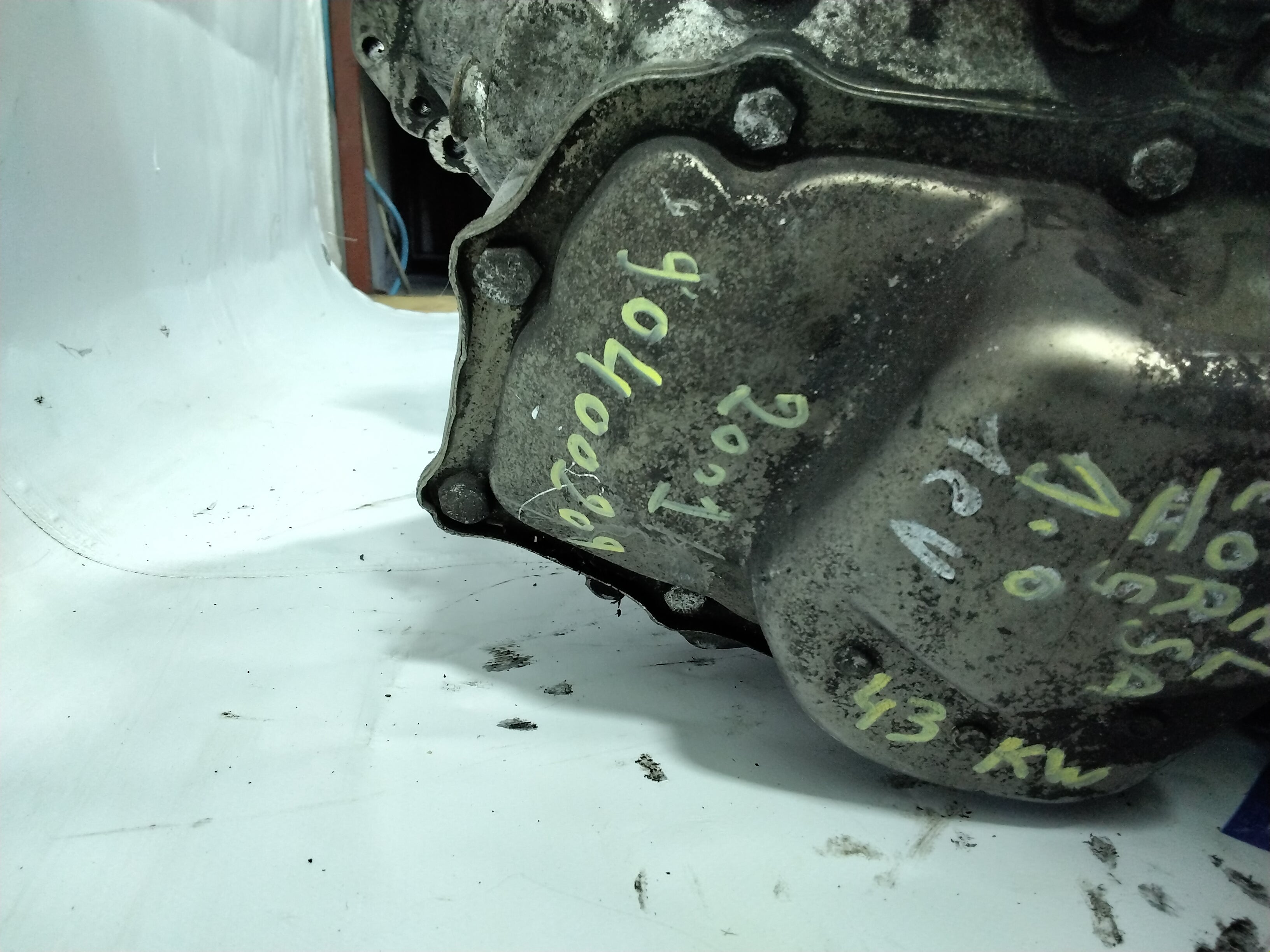 Gearbox Opel Corsa 2 series 1.2 petrol 43 kw year 2002 code: 90400209 (sf2)