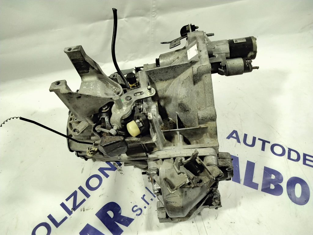 Peugeot 407 2.0 diesel 6-speed manual gearbox year 2006 code: 9657271480 (sf:2)