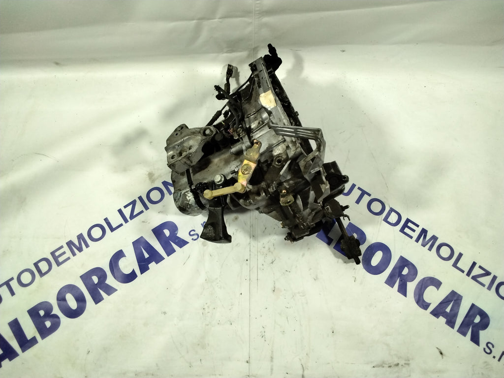Citreon C3 first series 1.4 petrol manual 2004 gearbox code: TI2029132 (SF2)