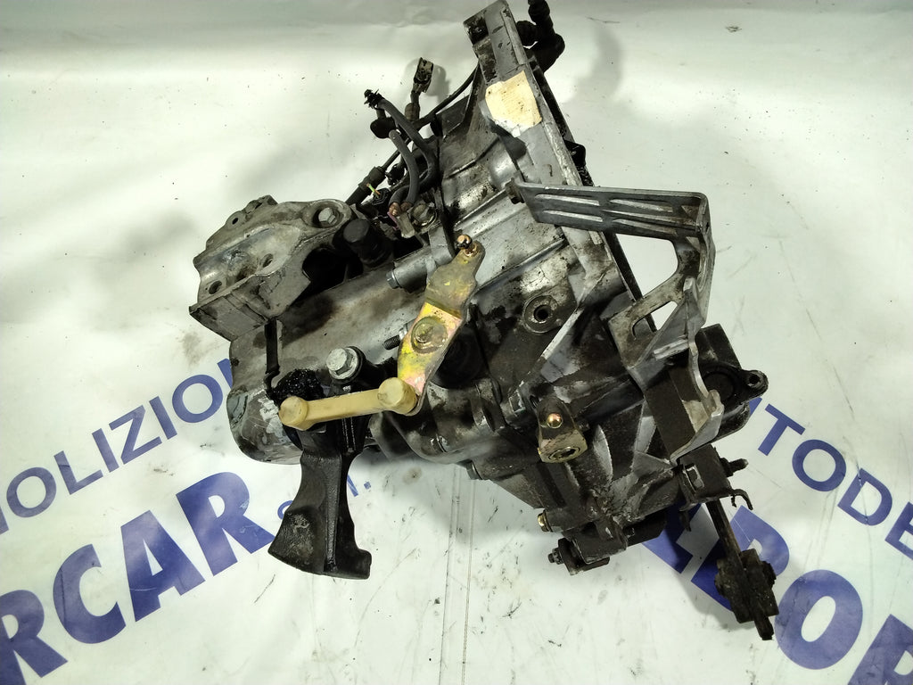 Citreon C3 first series 1.4 petrol manual 2004 gearbox code: TI2029132 (SF2)