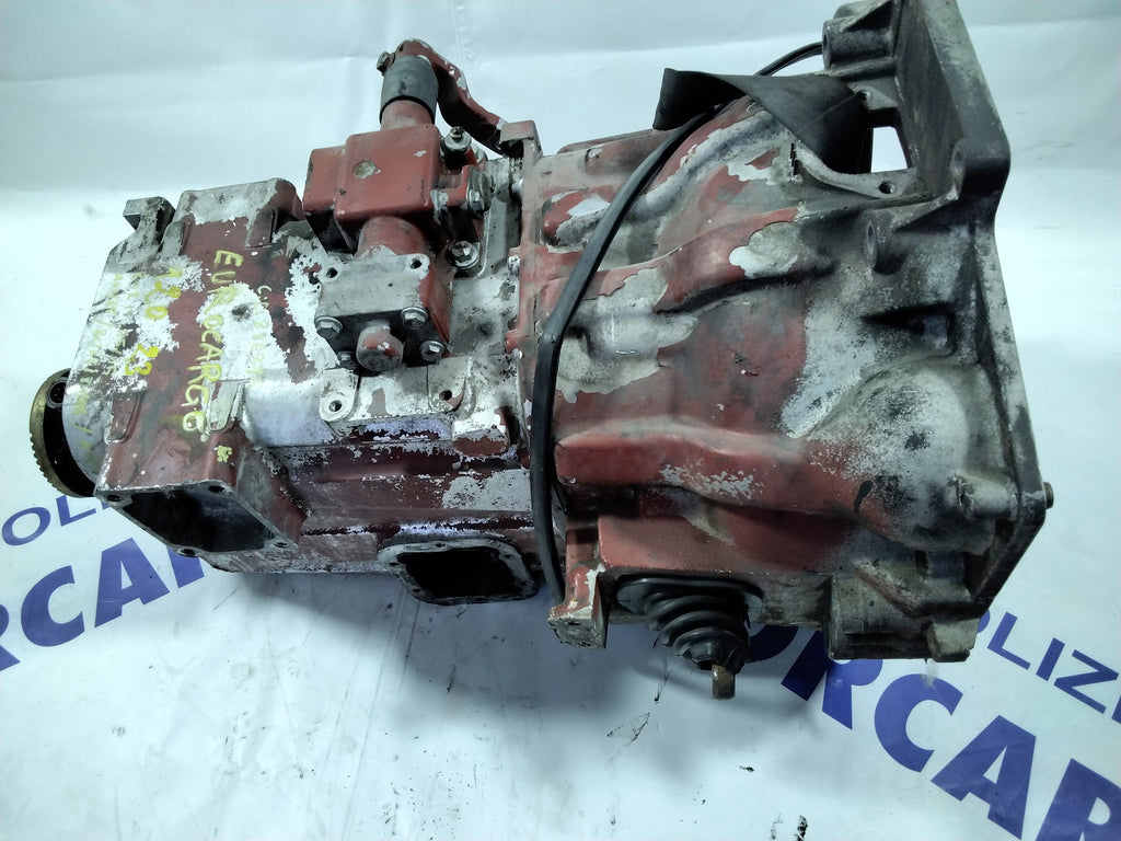 Cambio  Iveco Eurocargo  modello: 80E15 85E15 100E15 80E18 85E18 100E18  tipo: 2845.6 numero: 8863571  (SF:2)