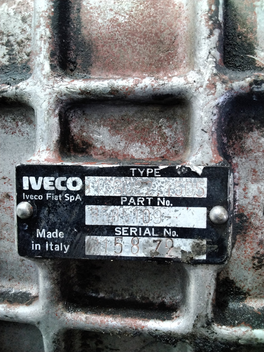 Iveco Daily manual gearbox 35.10 2.5D year: 1989 code: 8585109 (sf2)