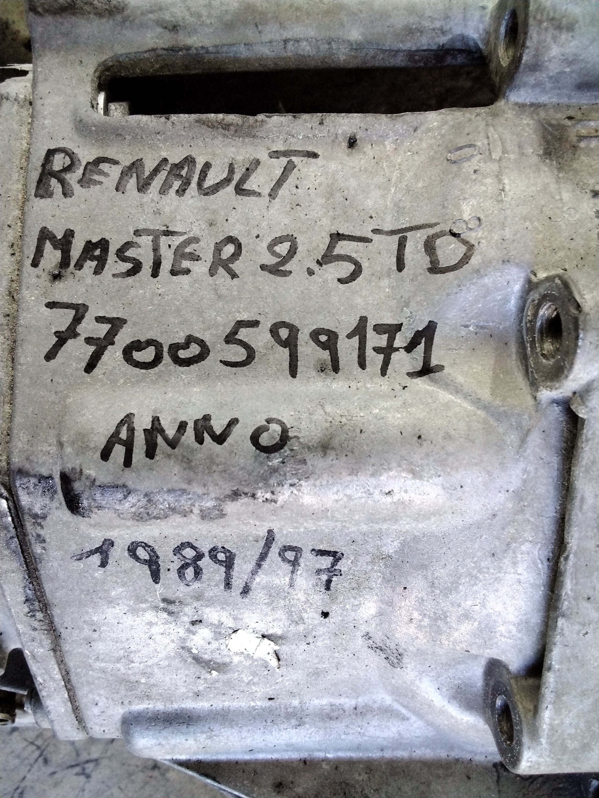 Gearbox Renault Master 2.5 TD year: (1989/1997) code: 7700599171 (sf2)