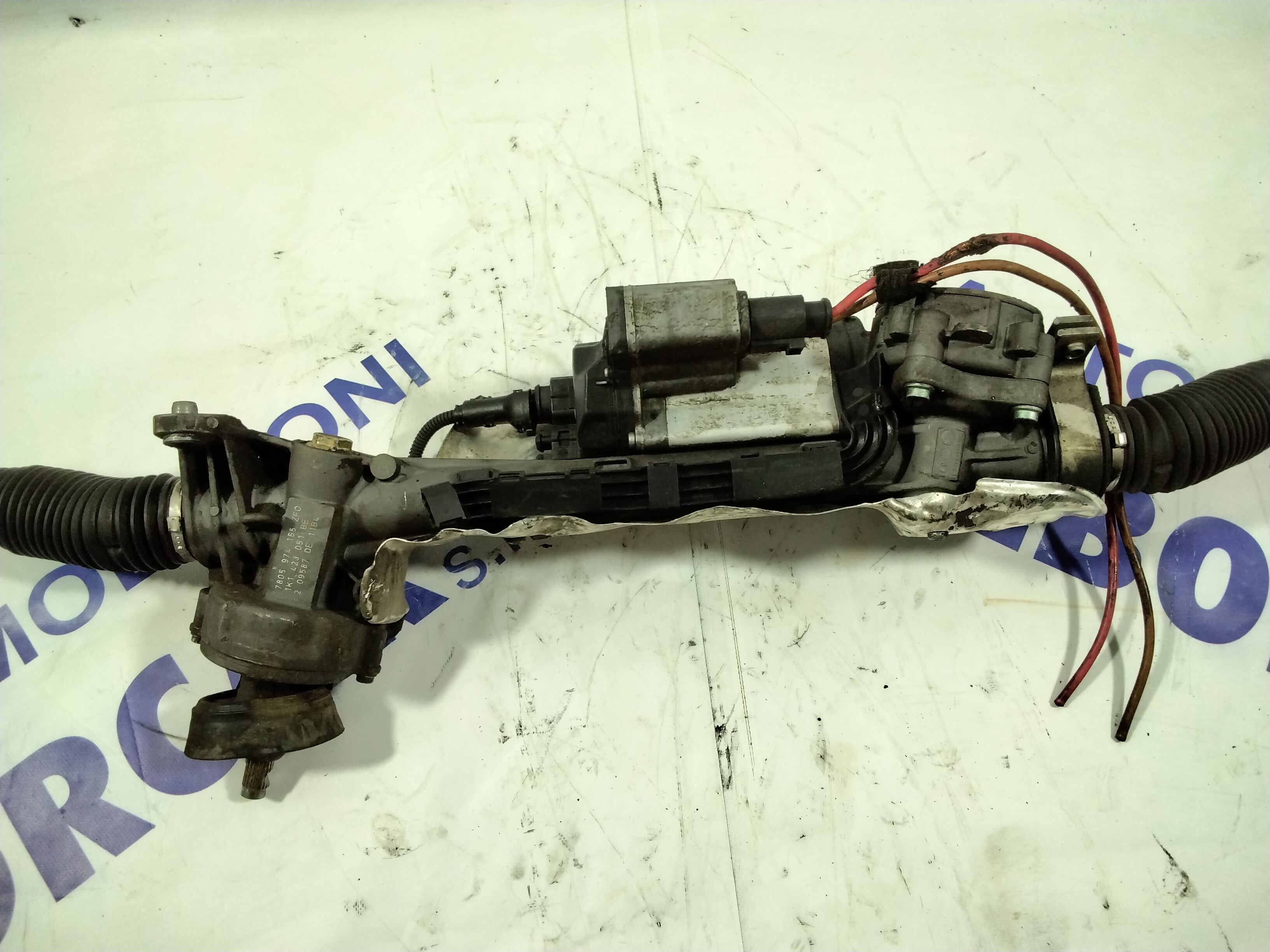 steering box Volkswagen Golf 5 1.9 TDI year 2006 code 7805501228