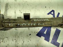 Carica l&#39;immagine nel visualizzatore di Gallery, scatola sterzo fiat punto 1.2 benzina anno: 2004 cod. 37502371
