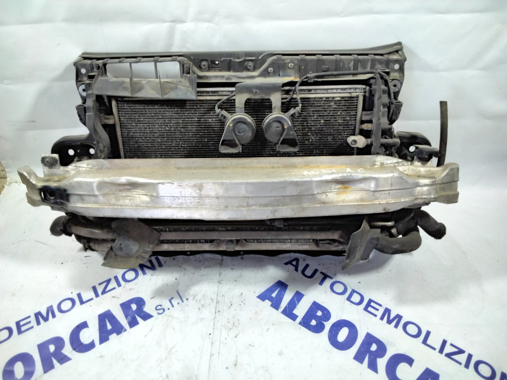 Grille (complete) Audi A6 year: 2004 (sf5.p1)