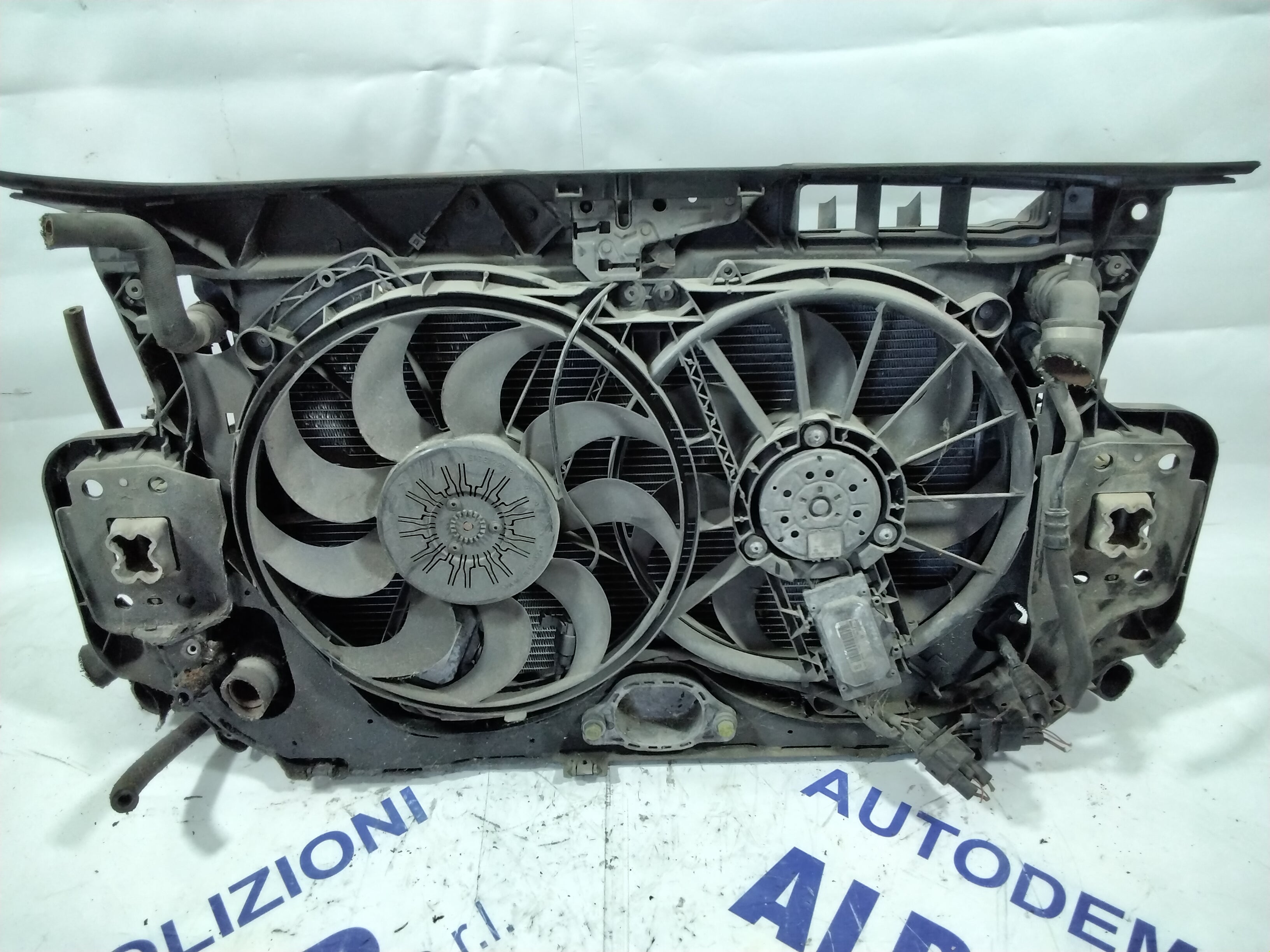 Grille (complete) Audi A6 year: 2004 (sf5.p1)