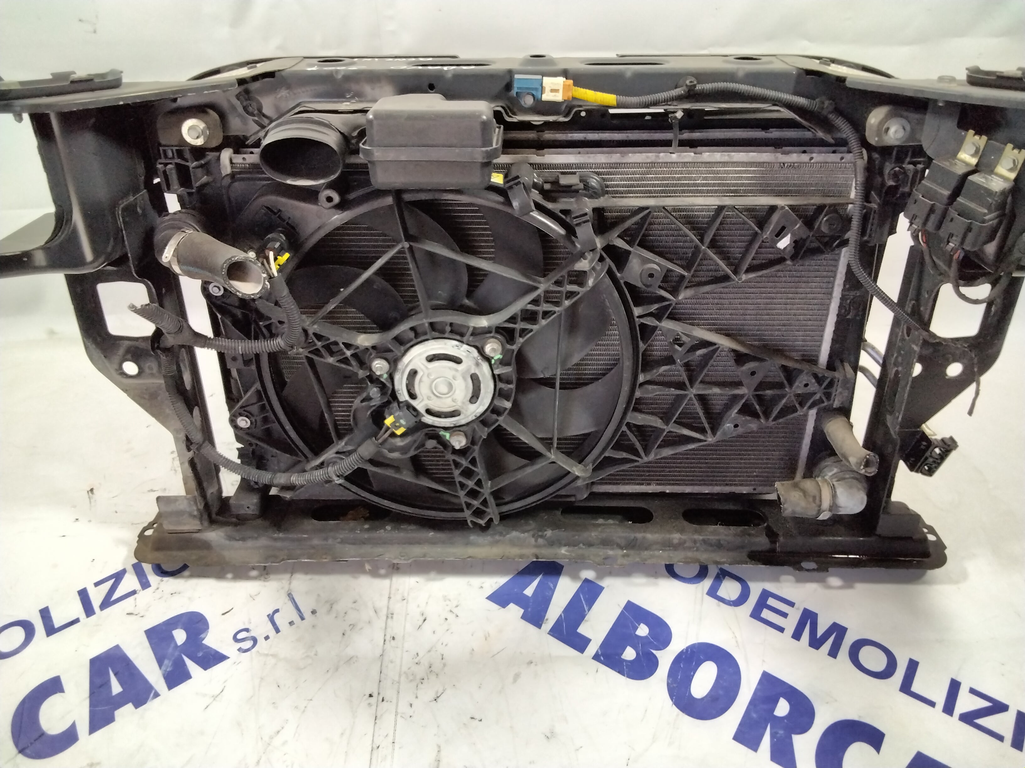 grille (complete) Fiat Bravo petrol year: 2007 (sf5.p2)