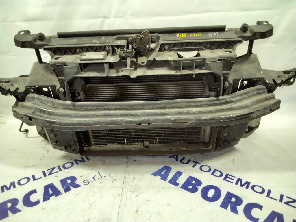 rejilla (completa) fiat stilo 1.9 diesel año: 2004 (sf5.p2)