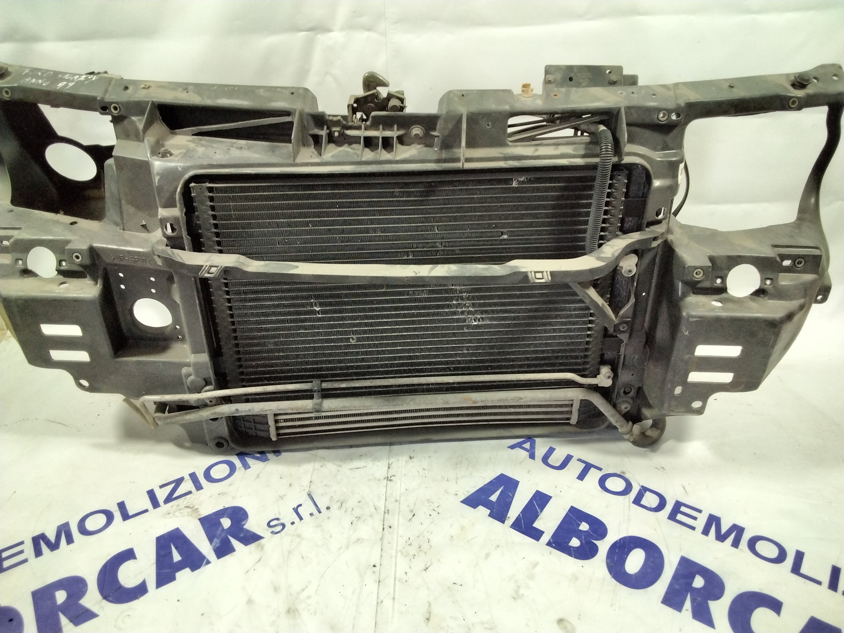 grille (complete) Ford Galaxy 2.0 year: 1999 (sf5p1)