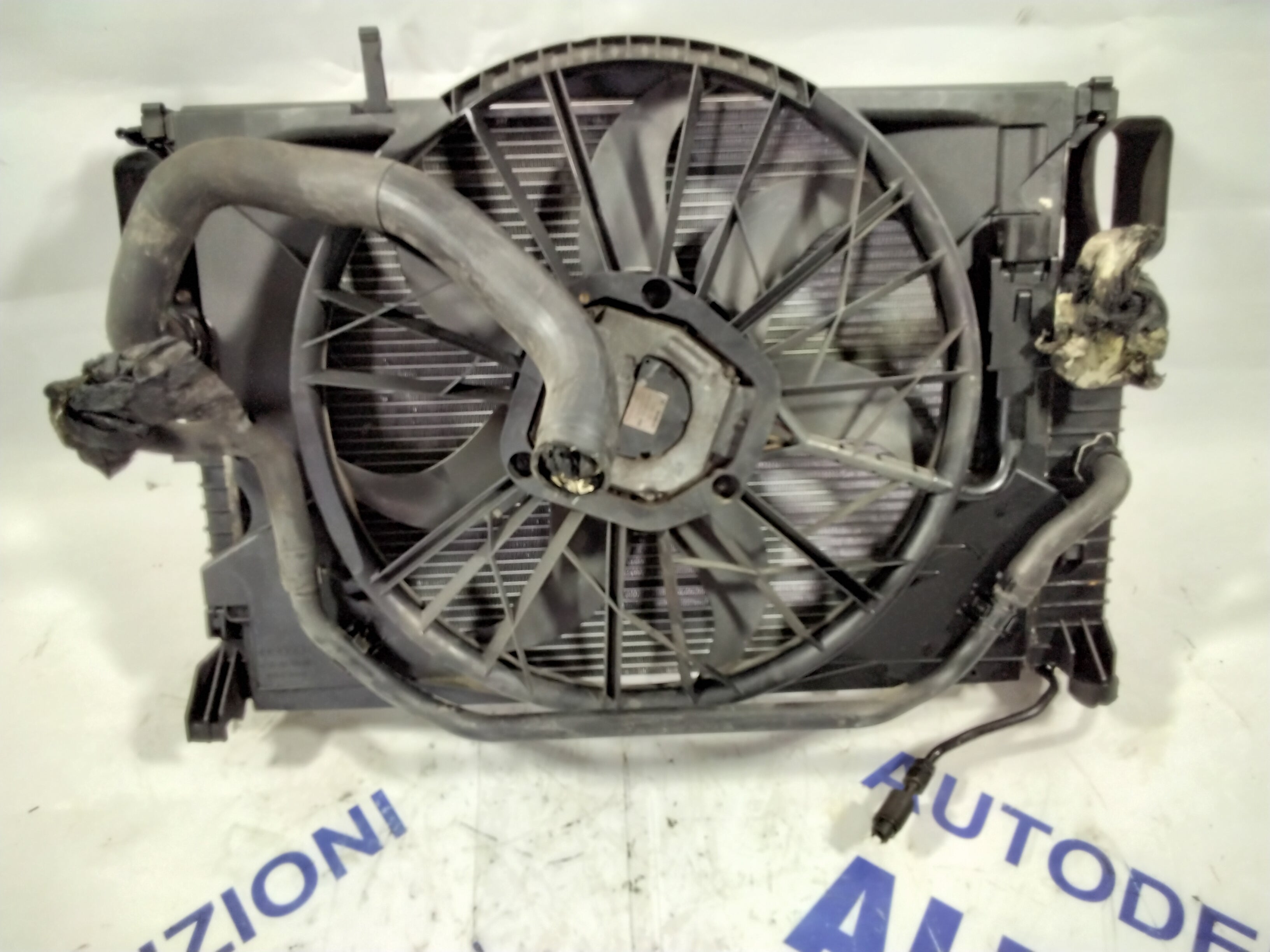 Mercedes 270 turbodiesel radiator year: 2002 (sf5.p3)