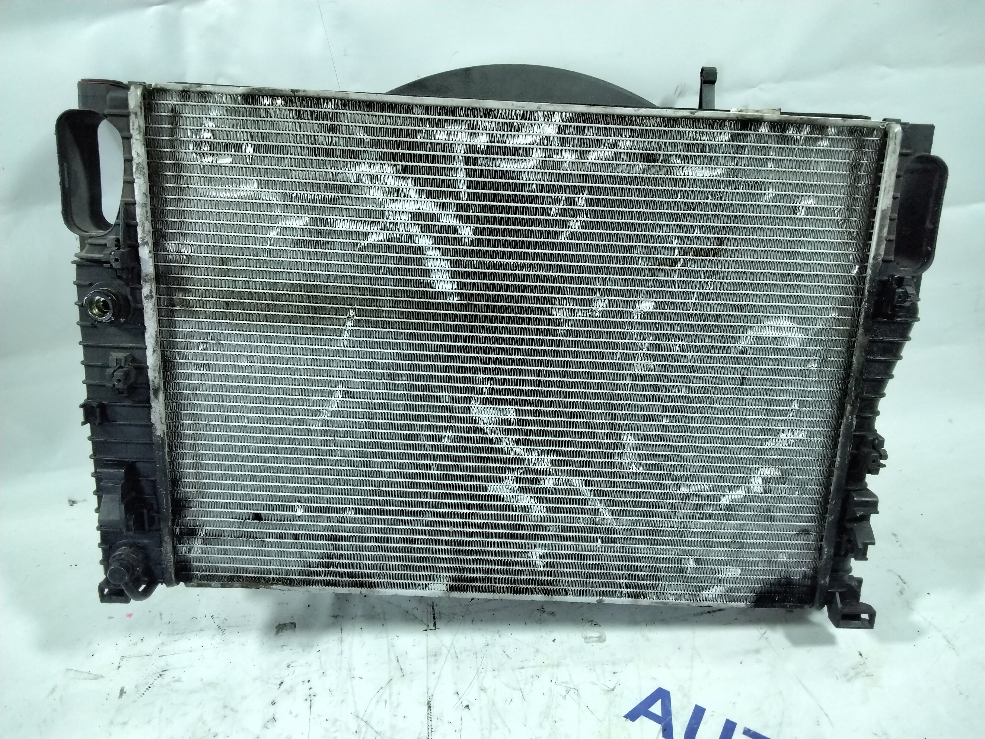 Mercedes 270 turbodiesel radiator year: 2002 (sf5.p3)