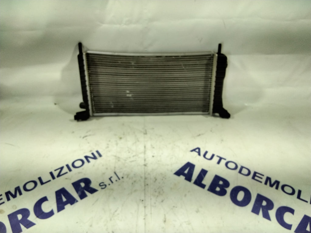 Radiator Ford Escort year: 2000 (sf5p3)