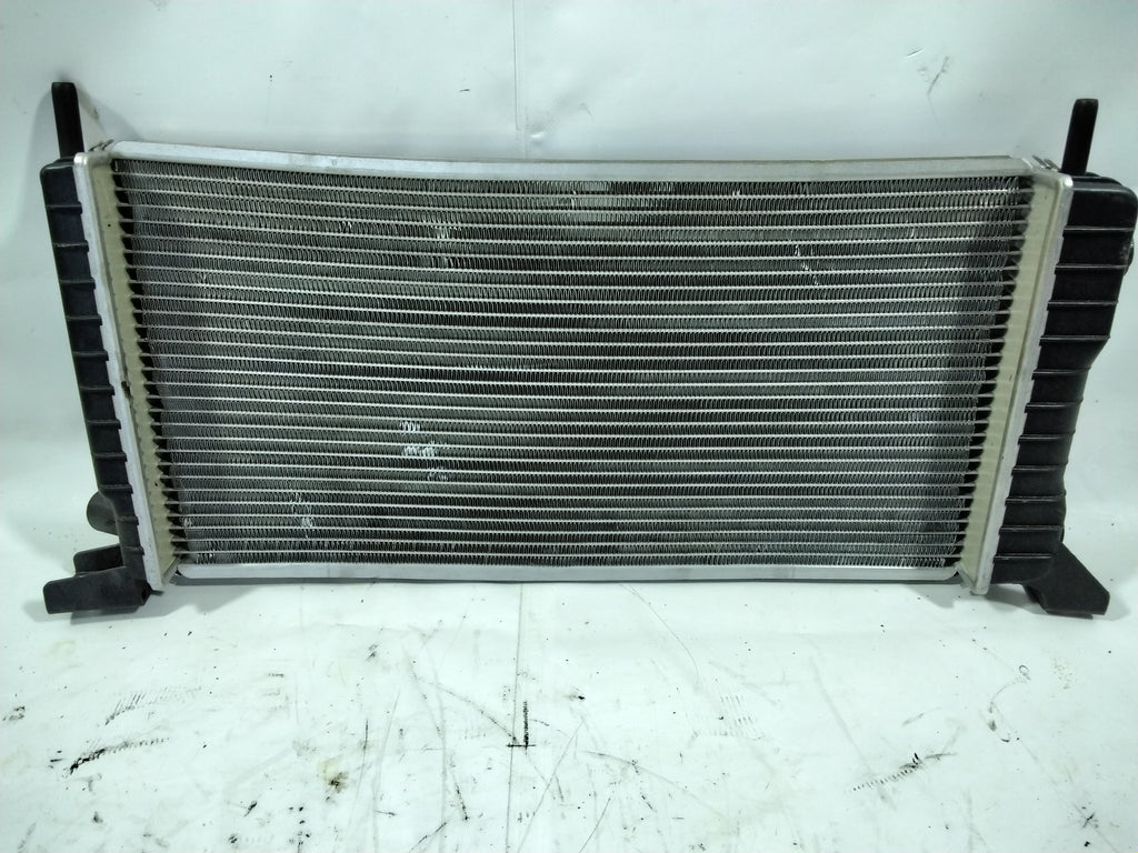 Radiator Ford Escort year: 2000 (sf5p3)