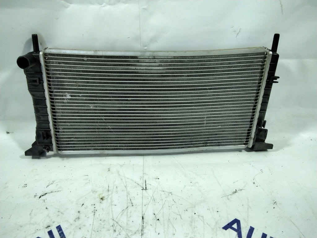Radiator Ford Escort year: 2000 (sf5p3)