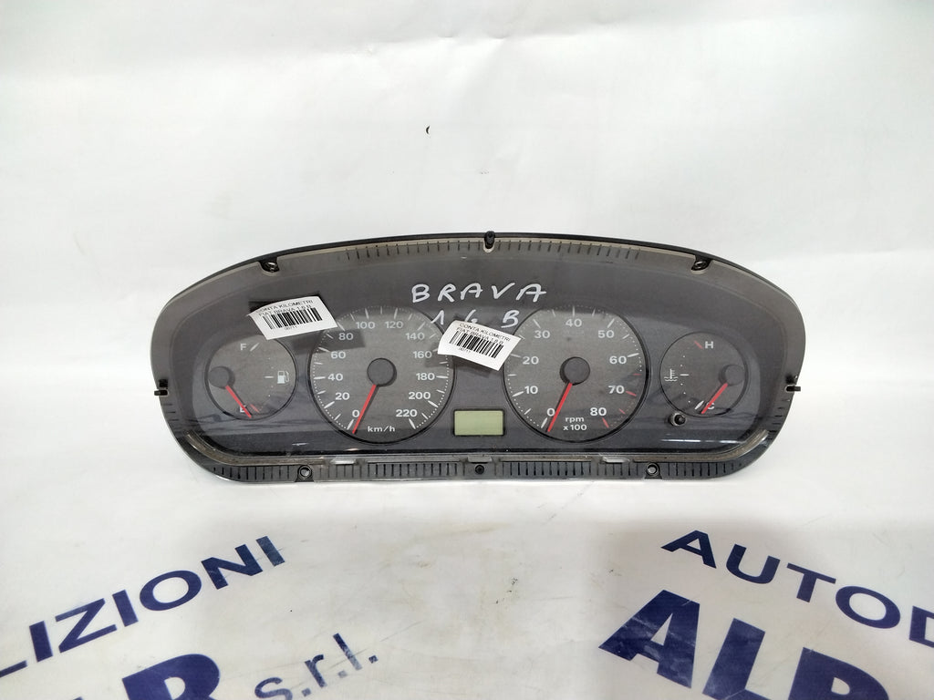 instrument cluster/speedometer/gauge Fiat Brava 1.6 petrol year 98 code:606290002 (sf7p2)