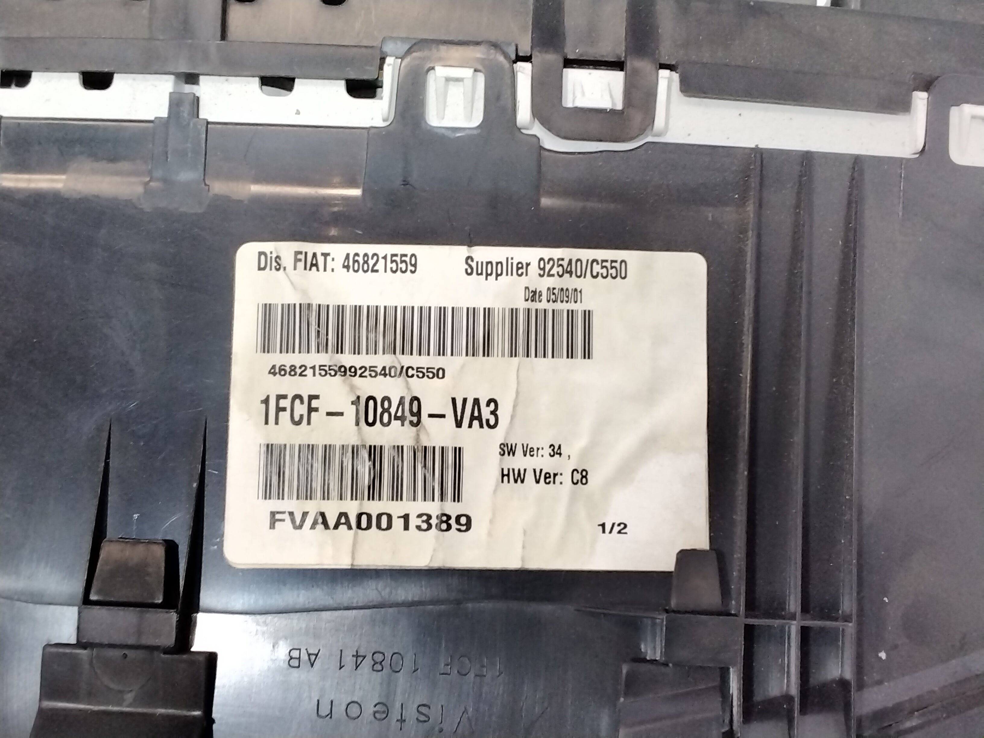 dashboard/speedometer/instrument cluster fiat stilo 1.6 16v year 2004 code: 46821559 /46750595(sf7p2)