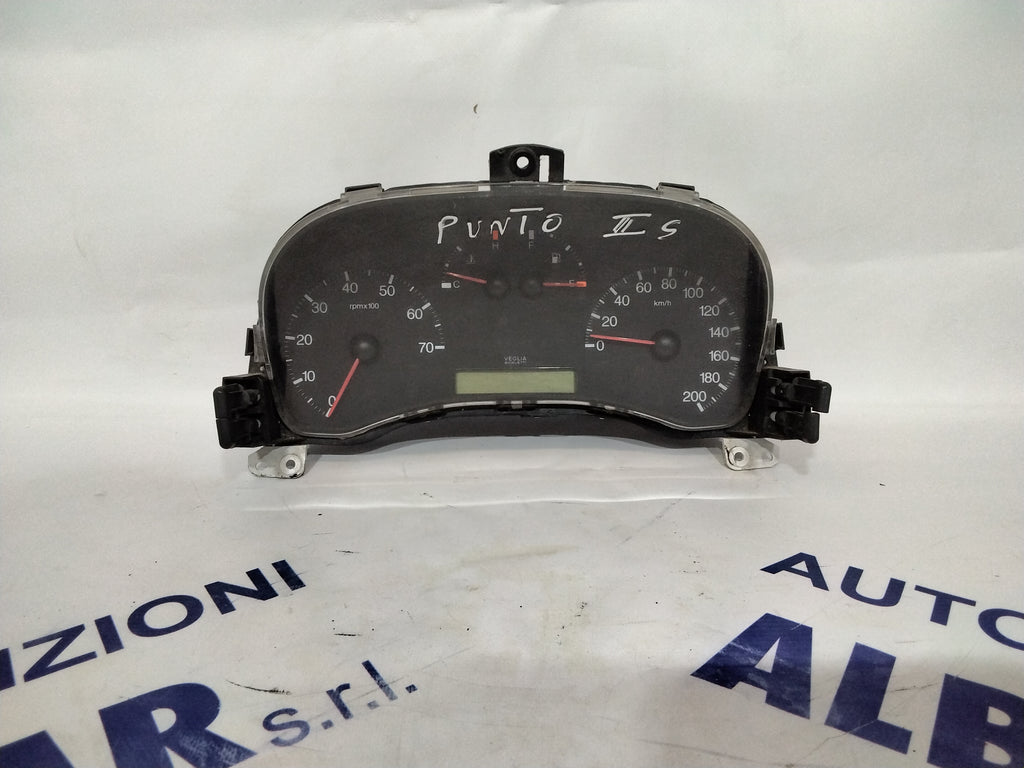 Instrument cluster/speedometer/gauge Fiat Punto III series year 2004 code: 606307002(sf7p2)