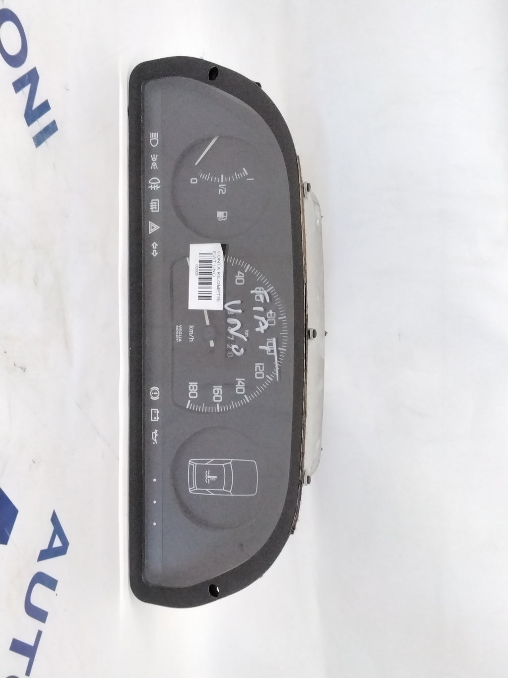 instrument cluster/speedometer/gauge Fiat Uno year: 96 part no.: 6046030080 (sf7p2)