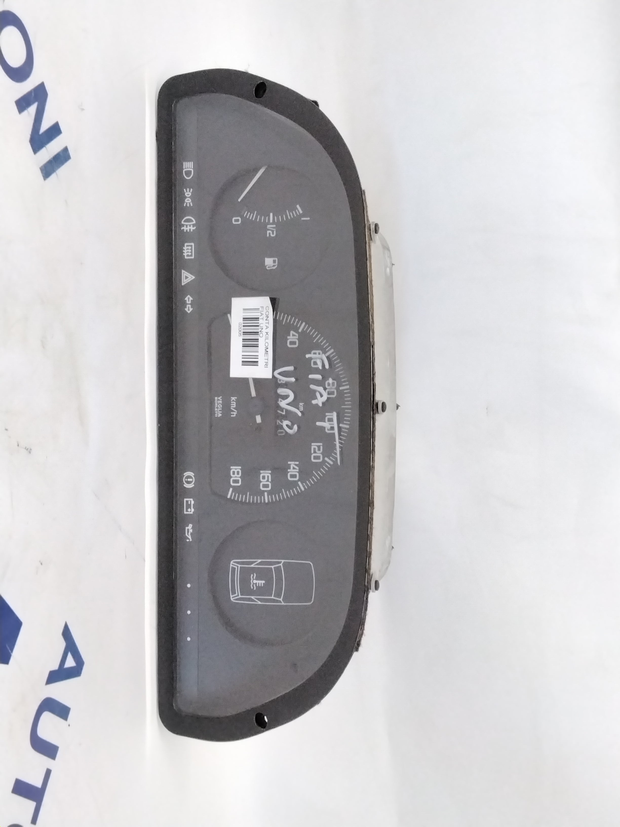 instrument cluster/speedometer/gauge Fiat Uno year: 96 part no.: 6046030080 (sf7p2)