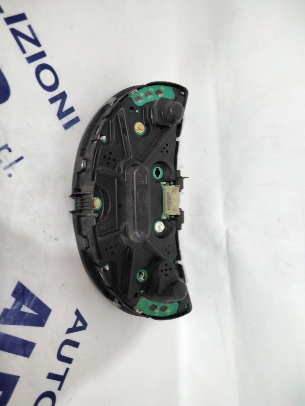instrument cluster/odometer/gauge for Opel Corsa 1.2 petrol year 2003 code: 13140234LD/09166814FL/13117946CD (sf7p2)