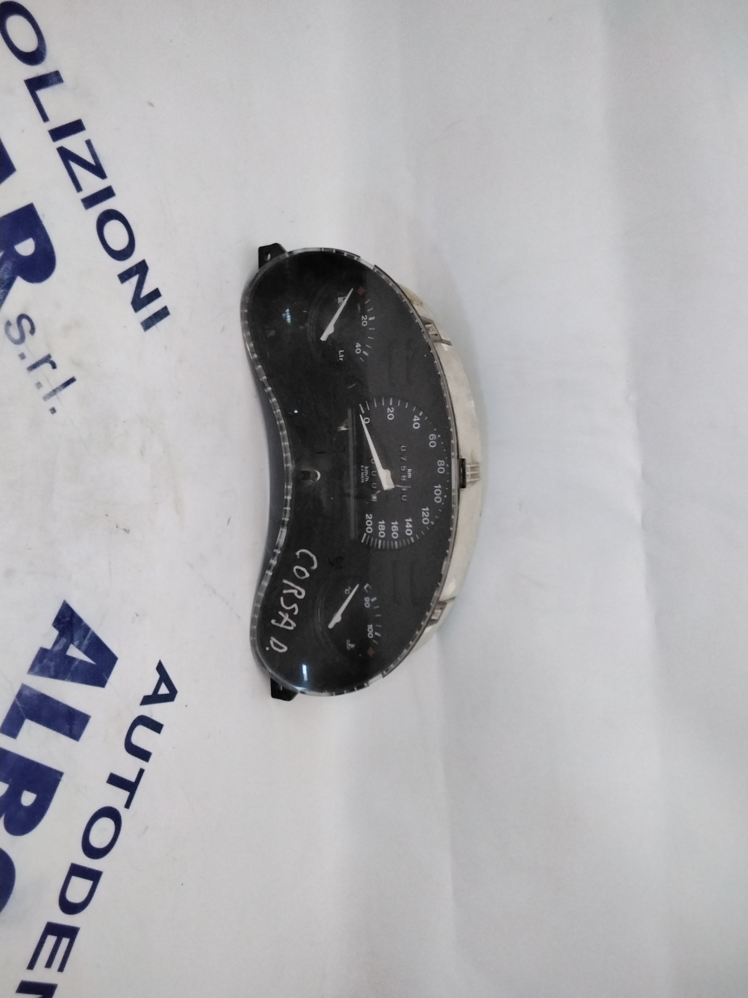 instrument cluster/odometer/gauge Opel Corsa year 2000 1.0 petrol code: 90534393 /09051109020 (sf7p2)