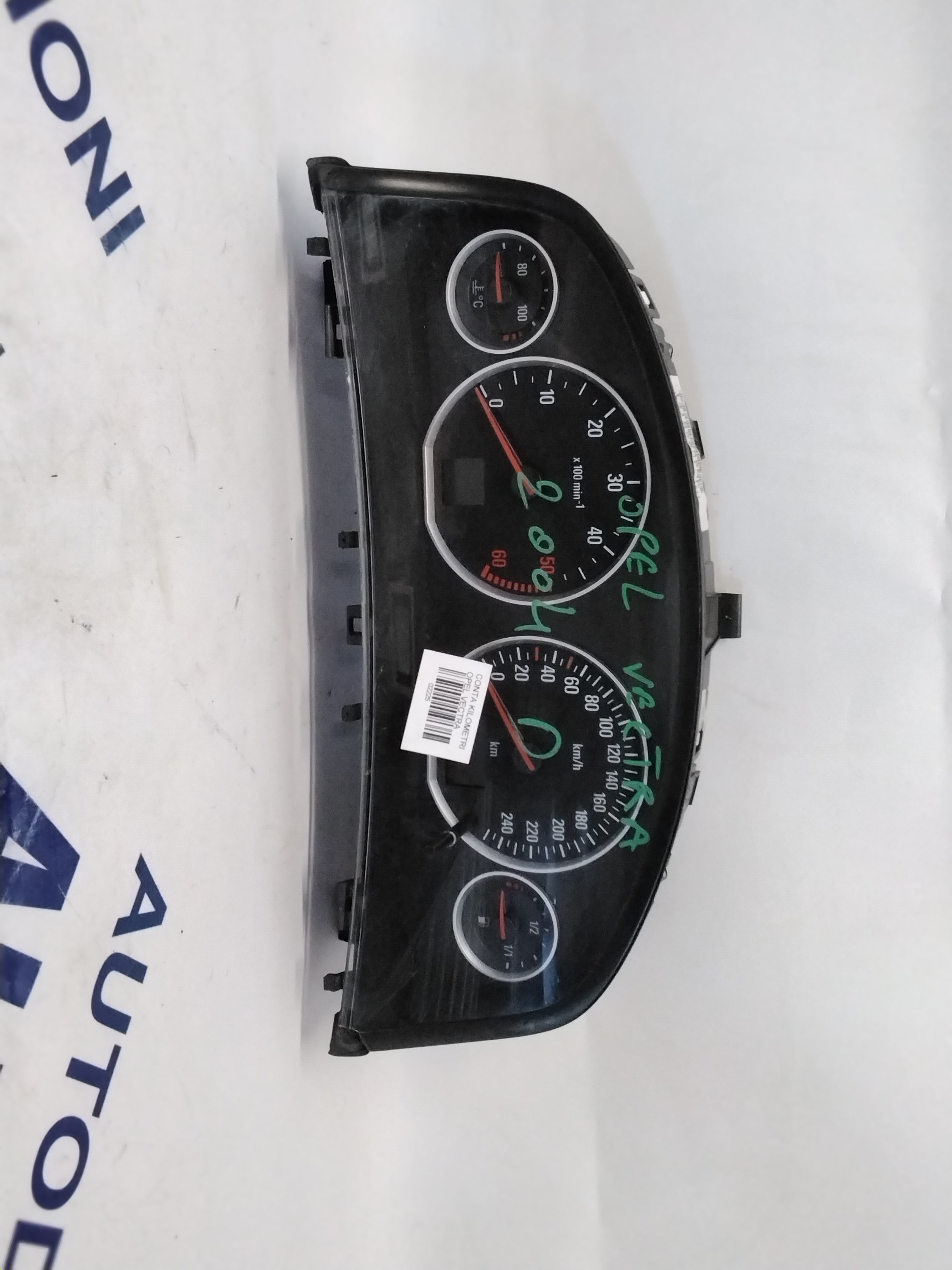 quadro strumenti/contachilometri/ veglia opel vectra anno: 2004 diesel codice: 13165966MP