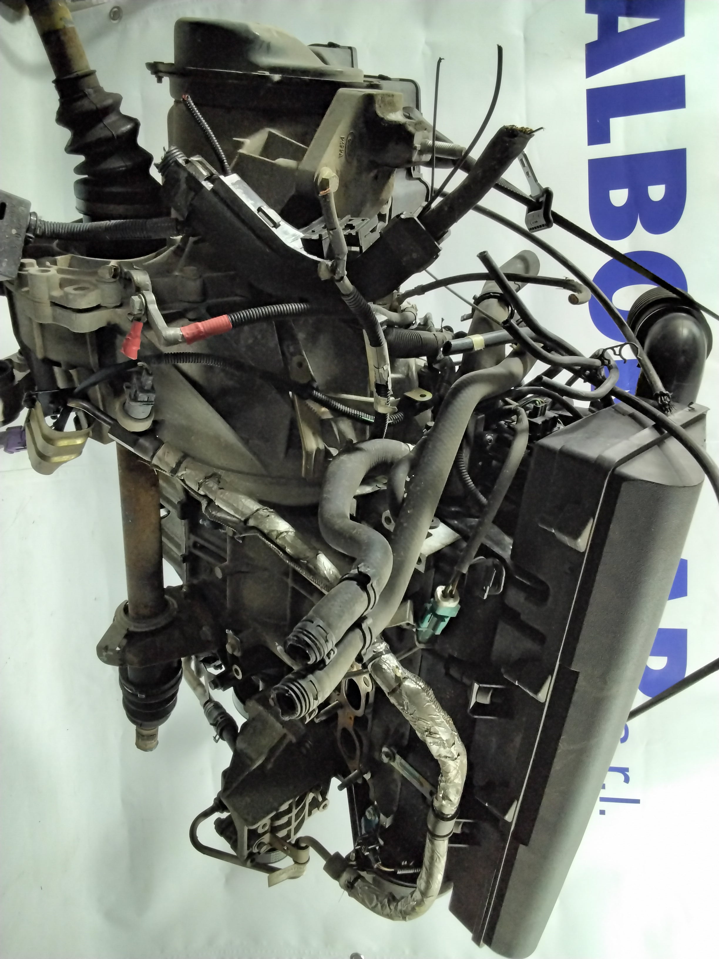 Motore ford fiesta  1.2 benzina 55kw 5 marce  anno: 2004 codice: Q4NRA (sf1p1)