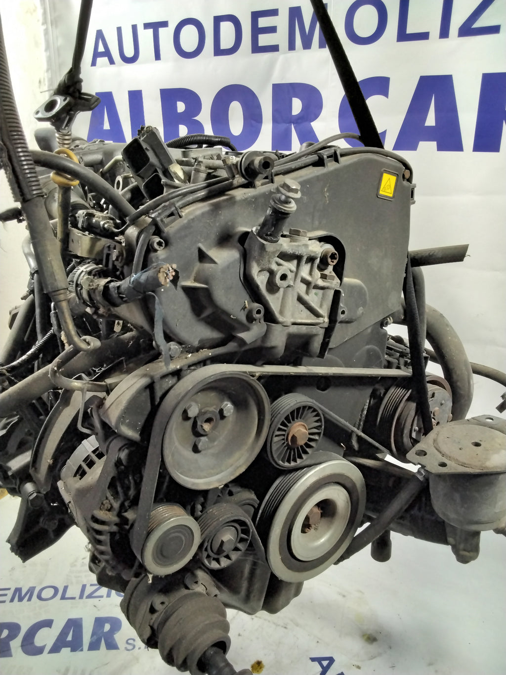 Motore alfa romeo 147 1.9 jtd anno 2002 103kw codice : 46414946 (sf1p2)
