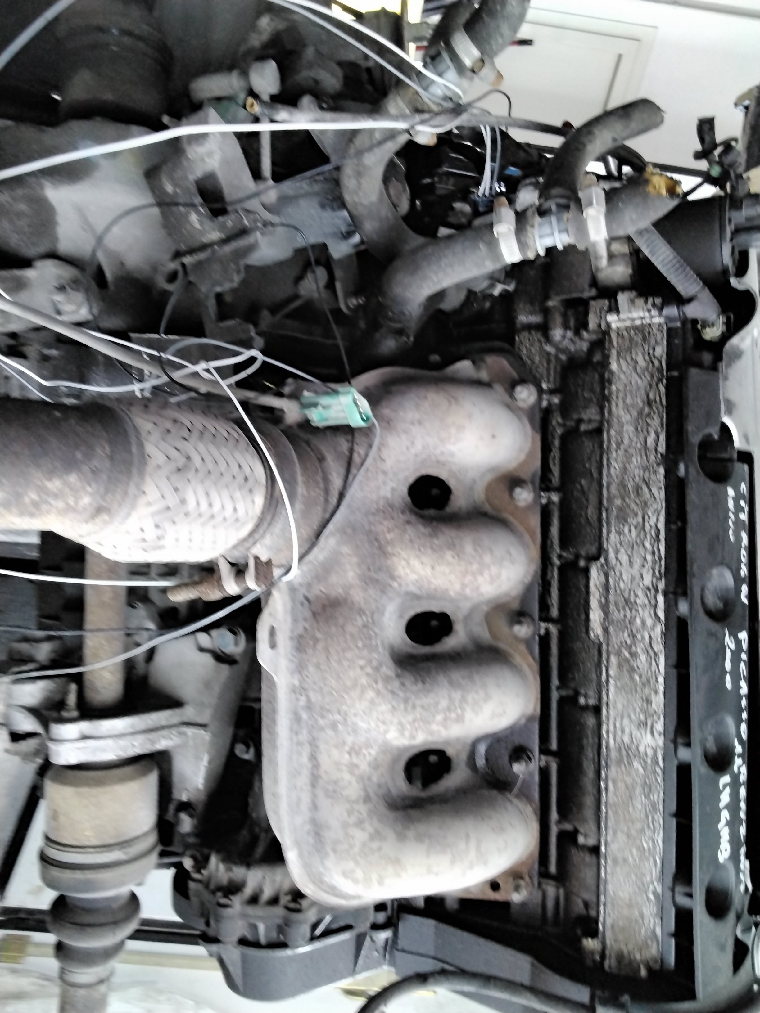 Citroen Xsara Picasso 1.6 petrol engine year 2000 code: LHGHB (sf1p3)