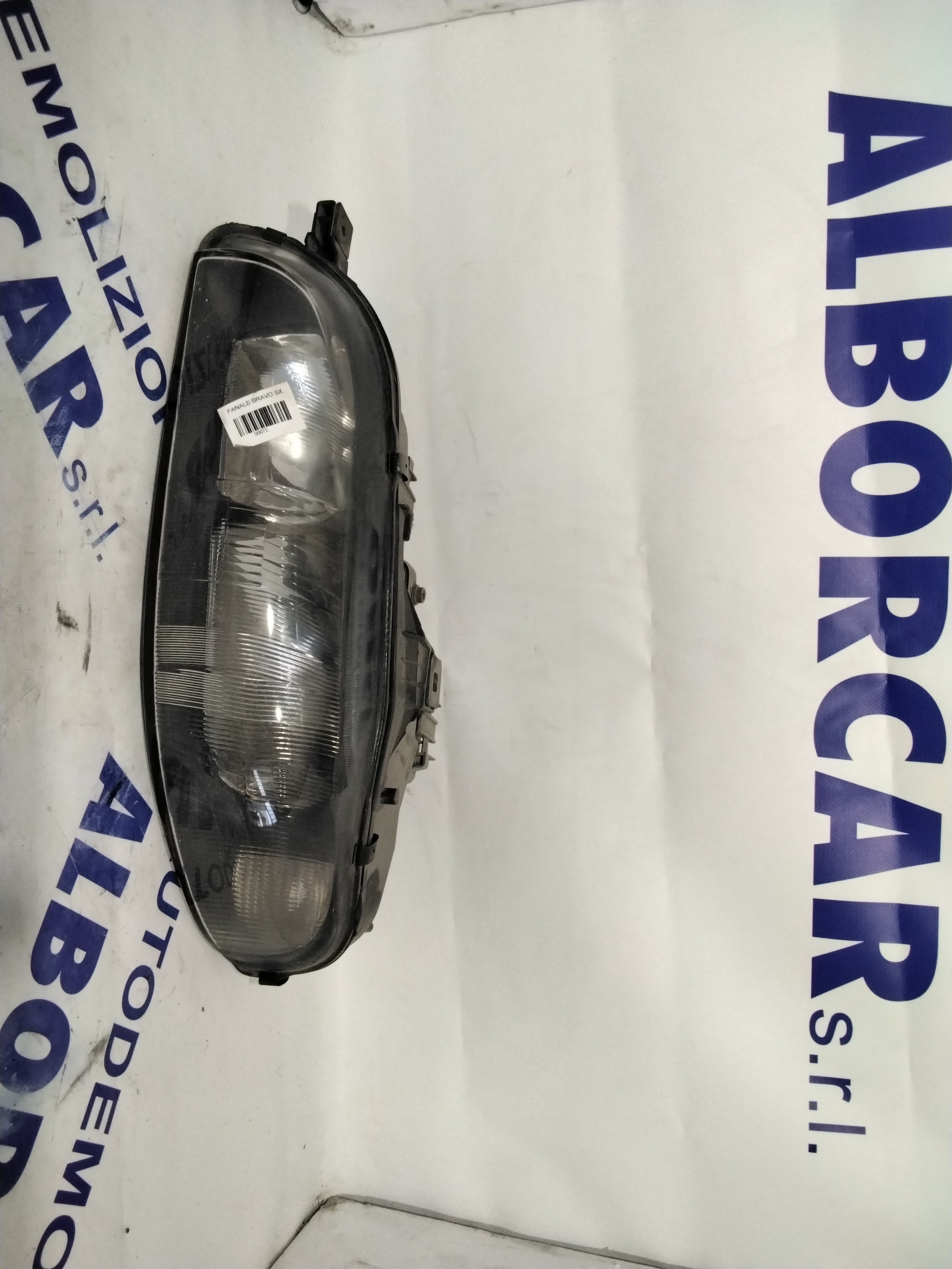 Fiat Bravo headlight left year 1999 code: 88201557(sf8p2)