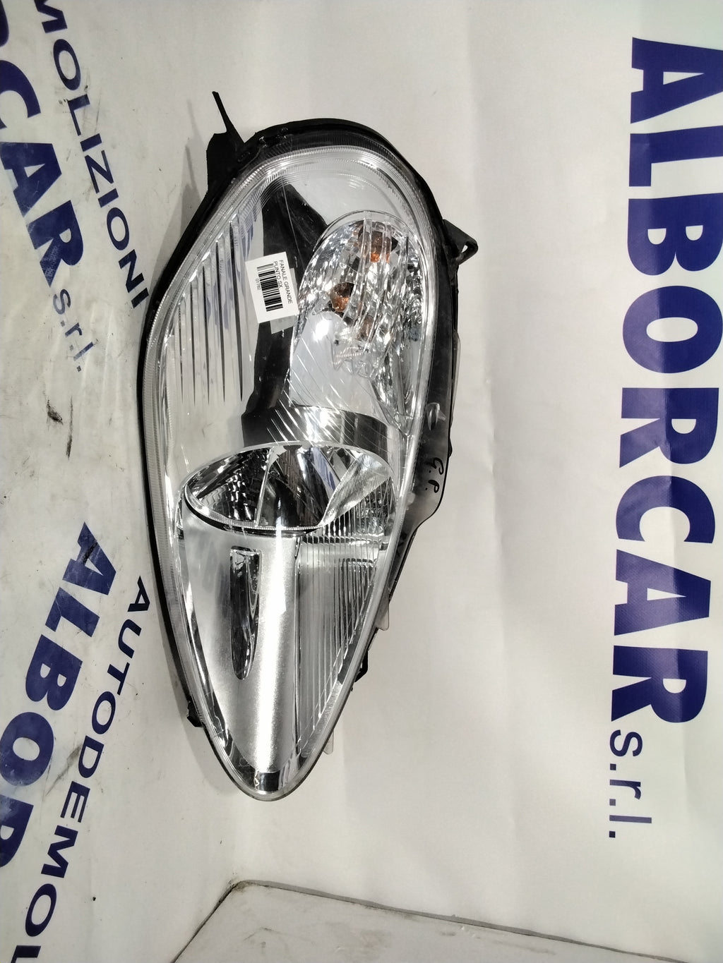 Fiat Grande Punto left headlight year 2005/2008 code: 086611164 (sf8p2)
