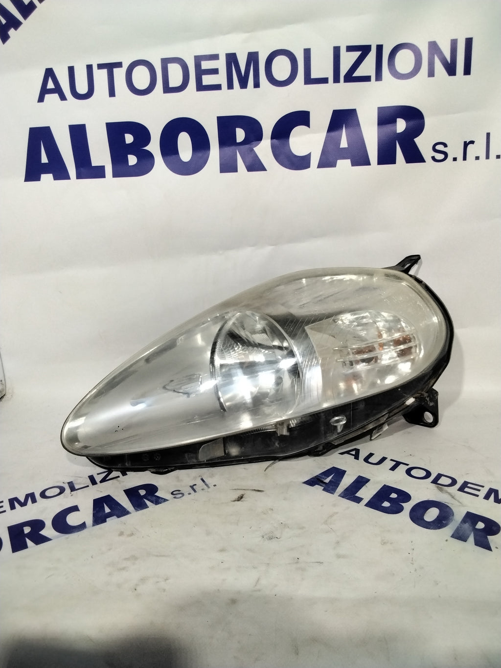 headlight left Fiat Grande Punto Evo year 2010 code: 89101373
