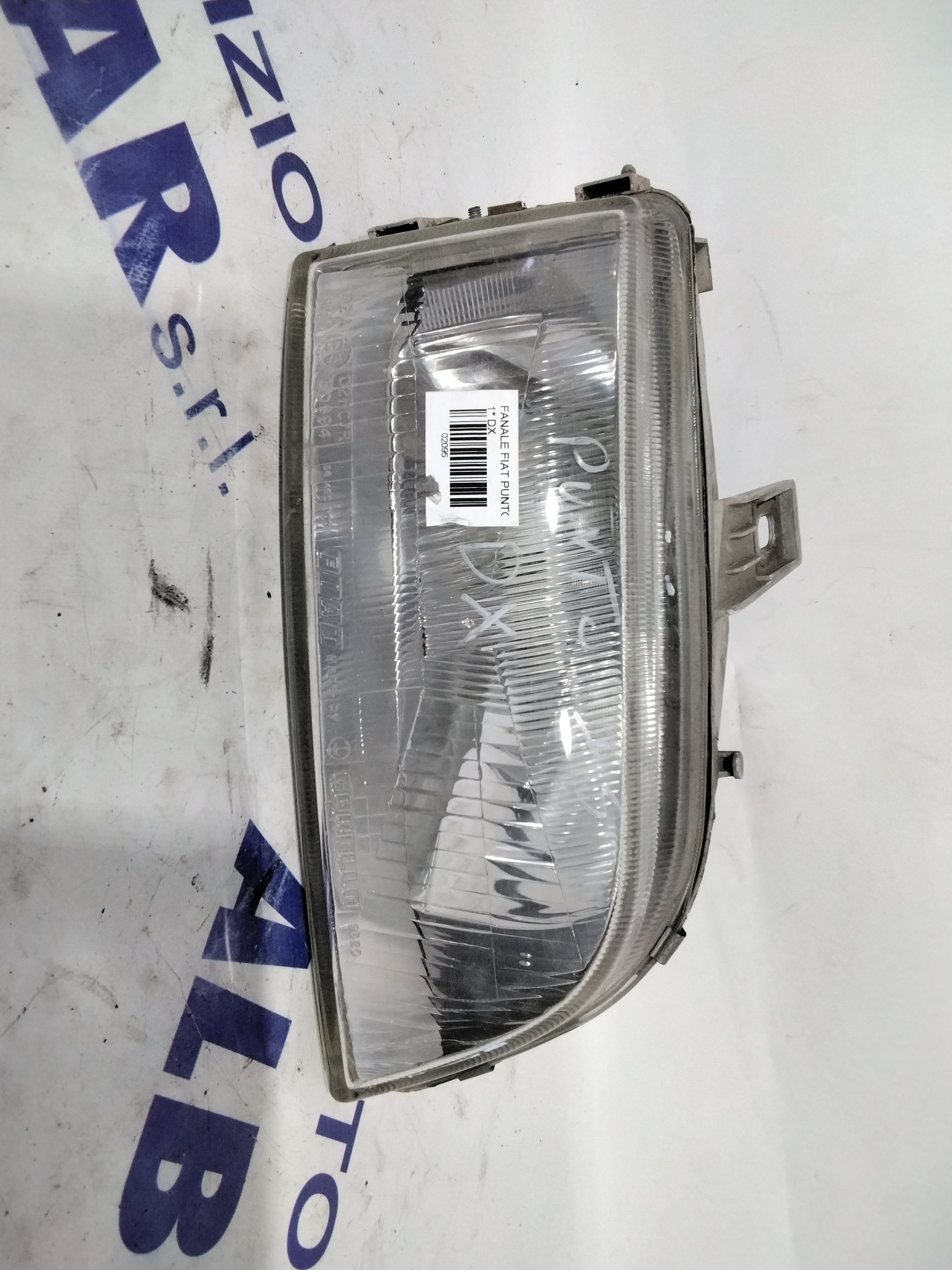 Front right headlight Fiat Punto 1st series
