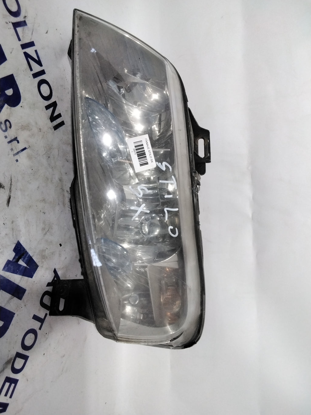 Fiat Stilo left headlight year 2004 code: 40795748 (sf8p1)
