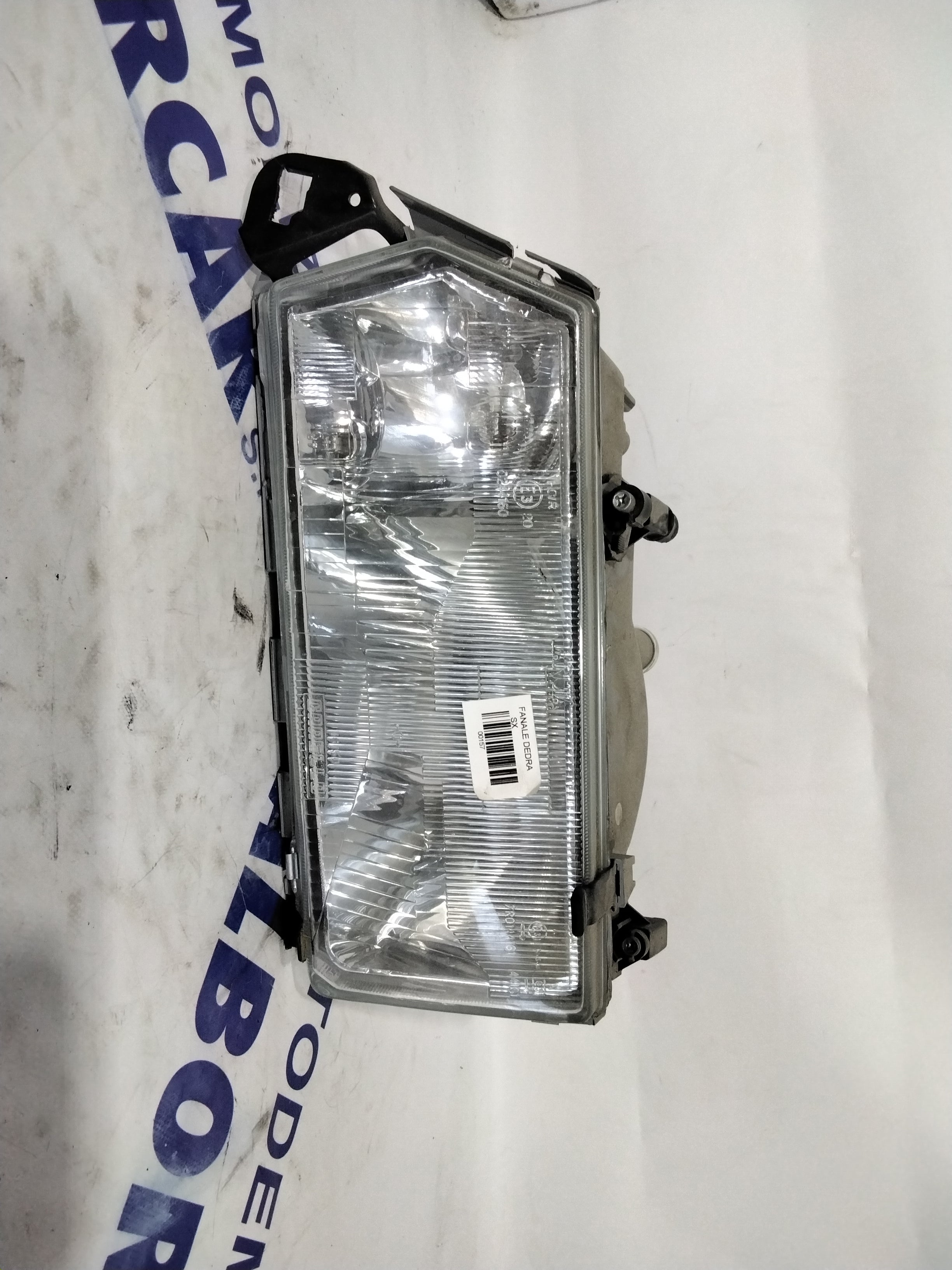 Faro fanale lancia dedra sinistro anno 1989 (sf8p1)