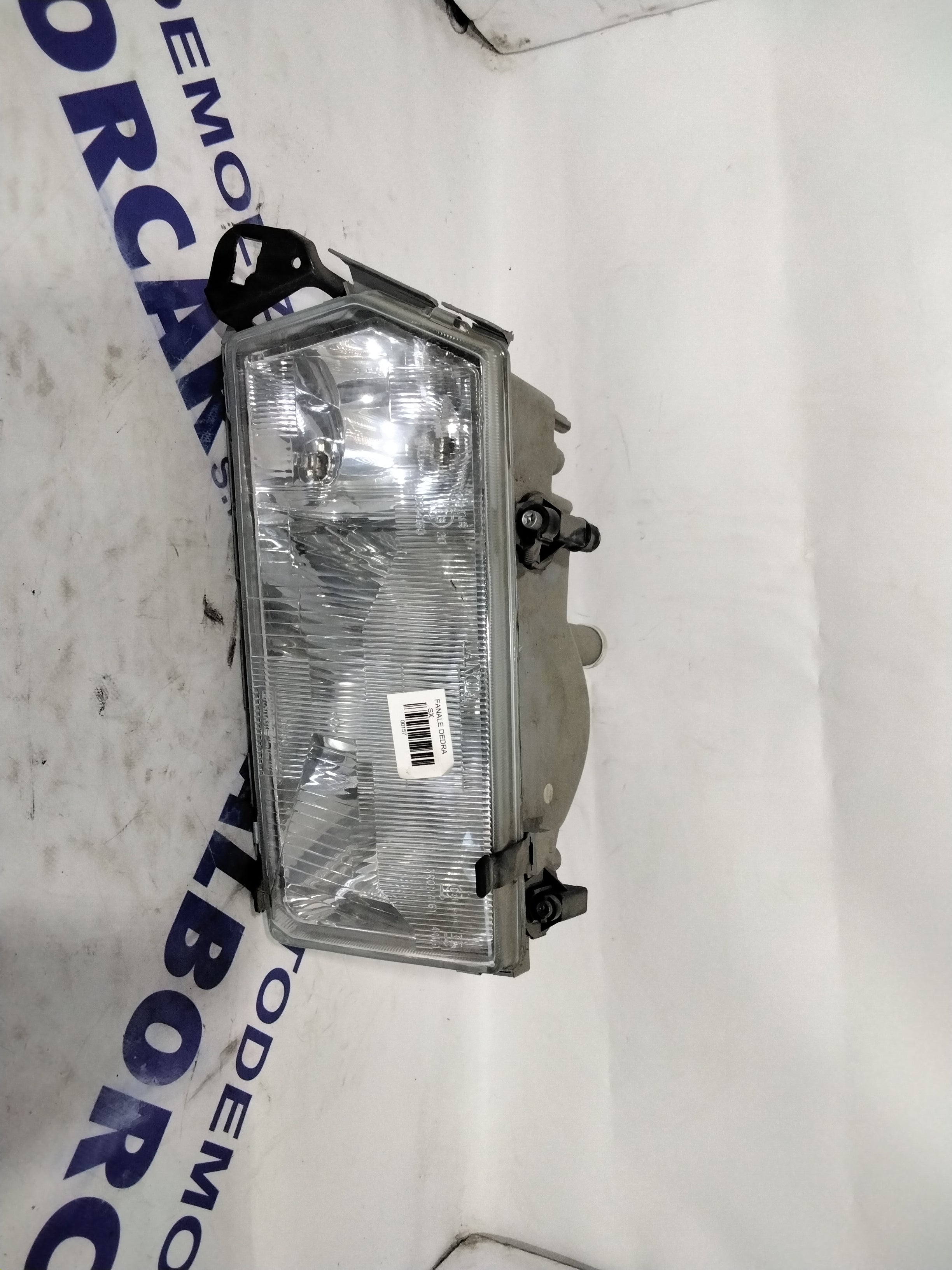 Faro fanale lancia dedra sinistro anno 1989 (sf8p1)