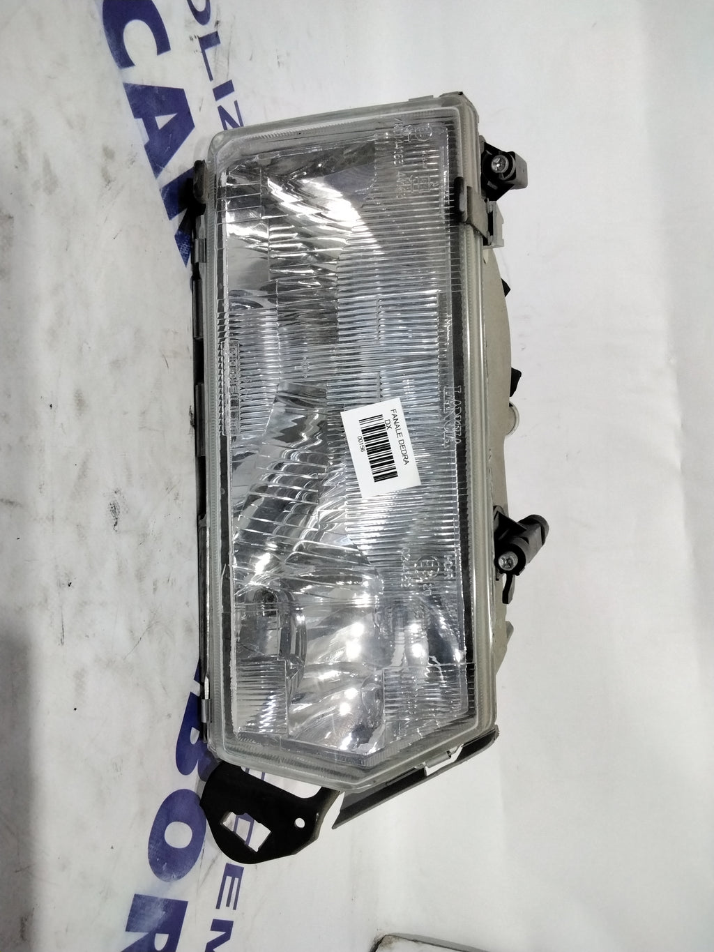 Faro fanale lancia dedra destro anno 1989 (sf8p1)