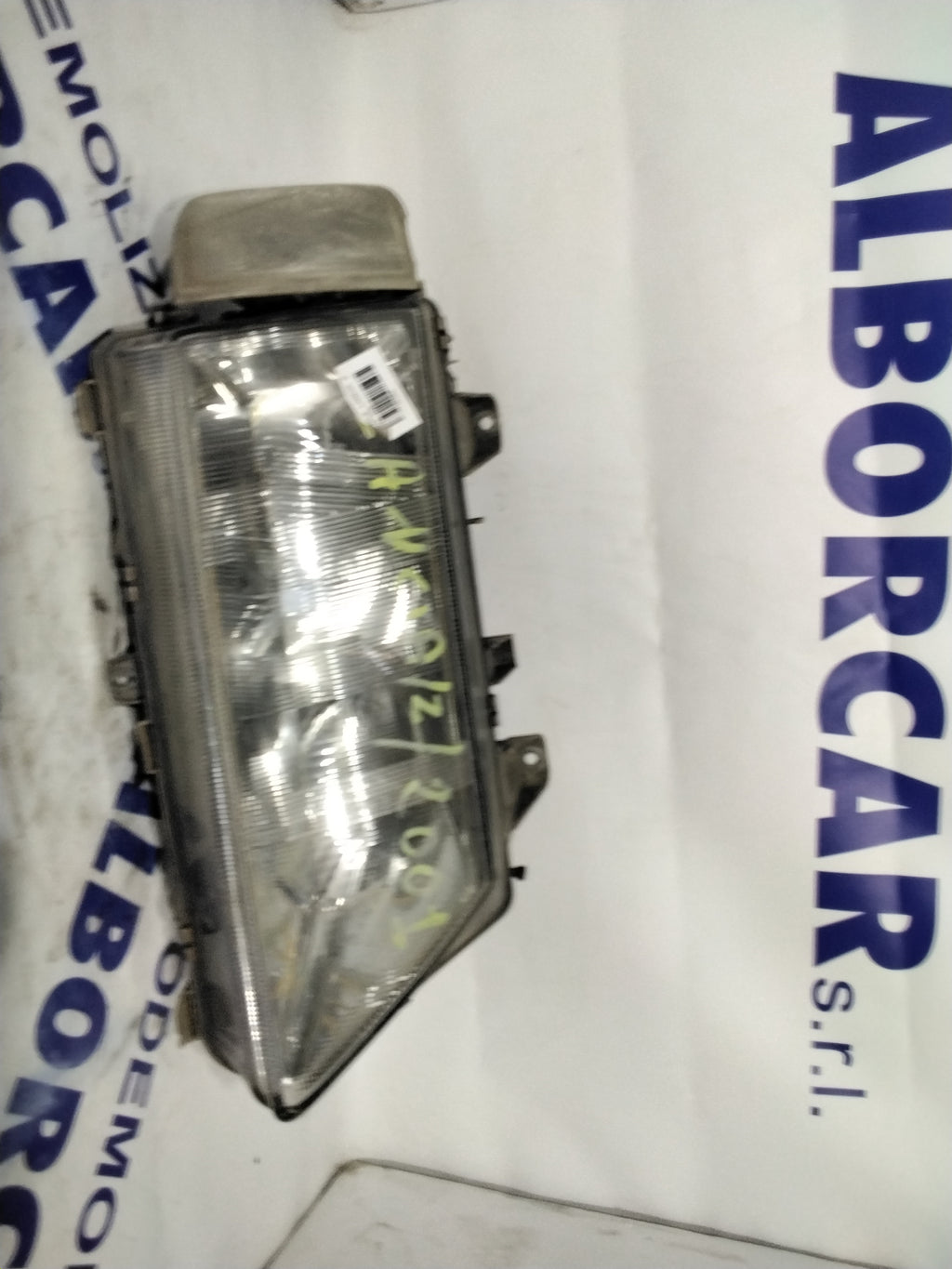 Right Lancia Z headlight year 2001 code: 60979760 (sf8p1)