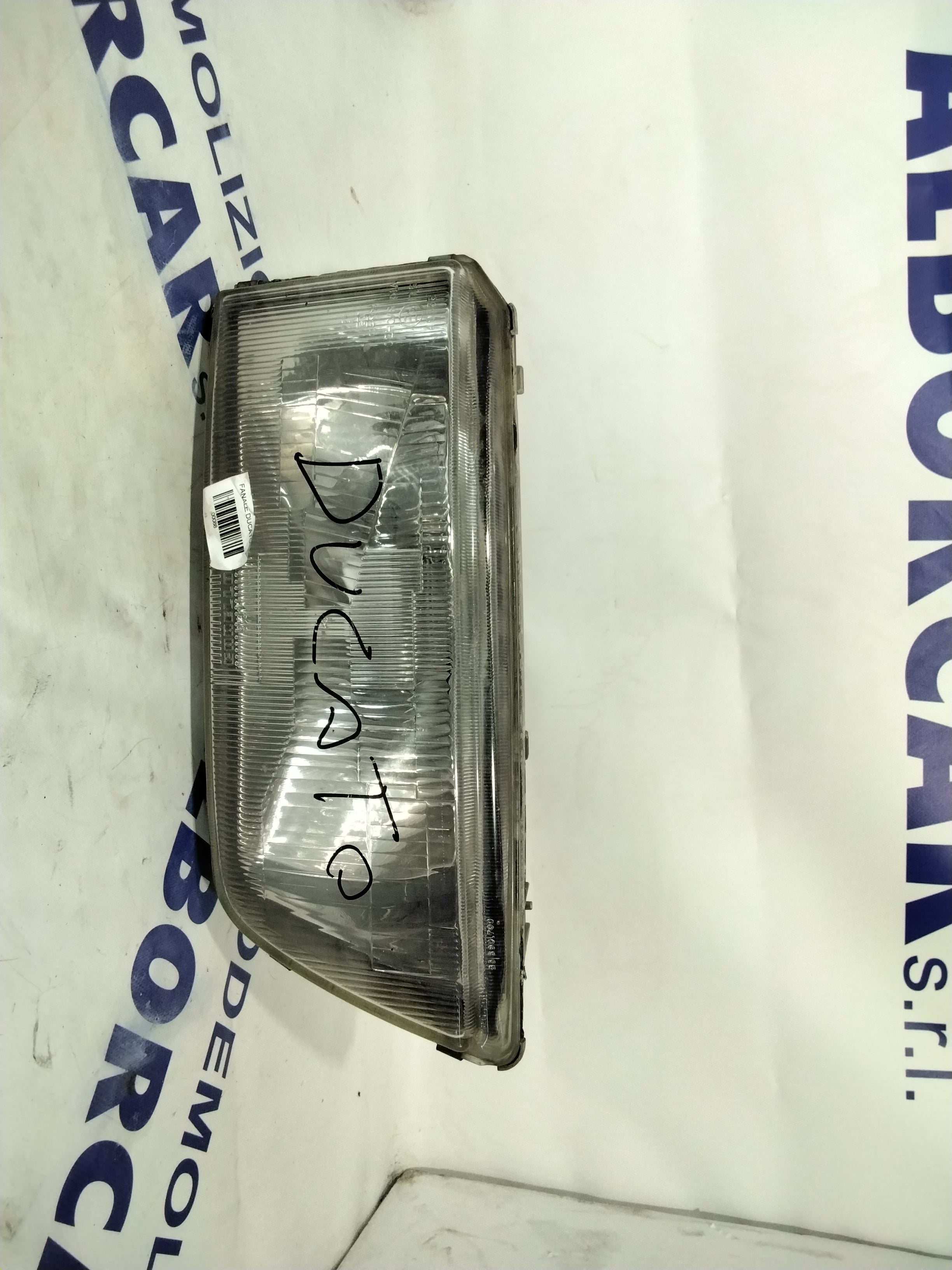 Fiat Ducato headlamp left year 1996 code: 35690748 (sf8p3)