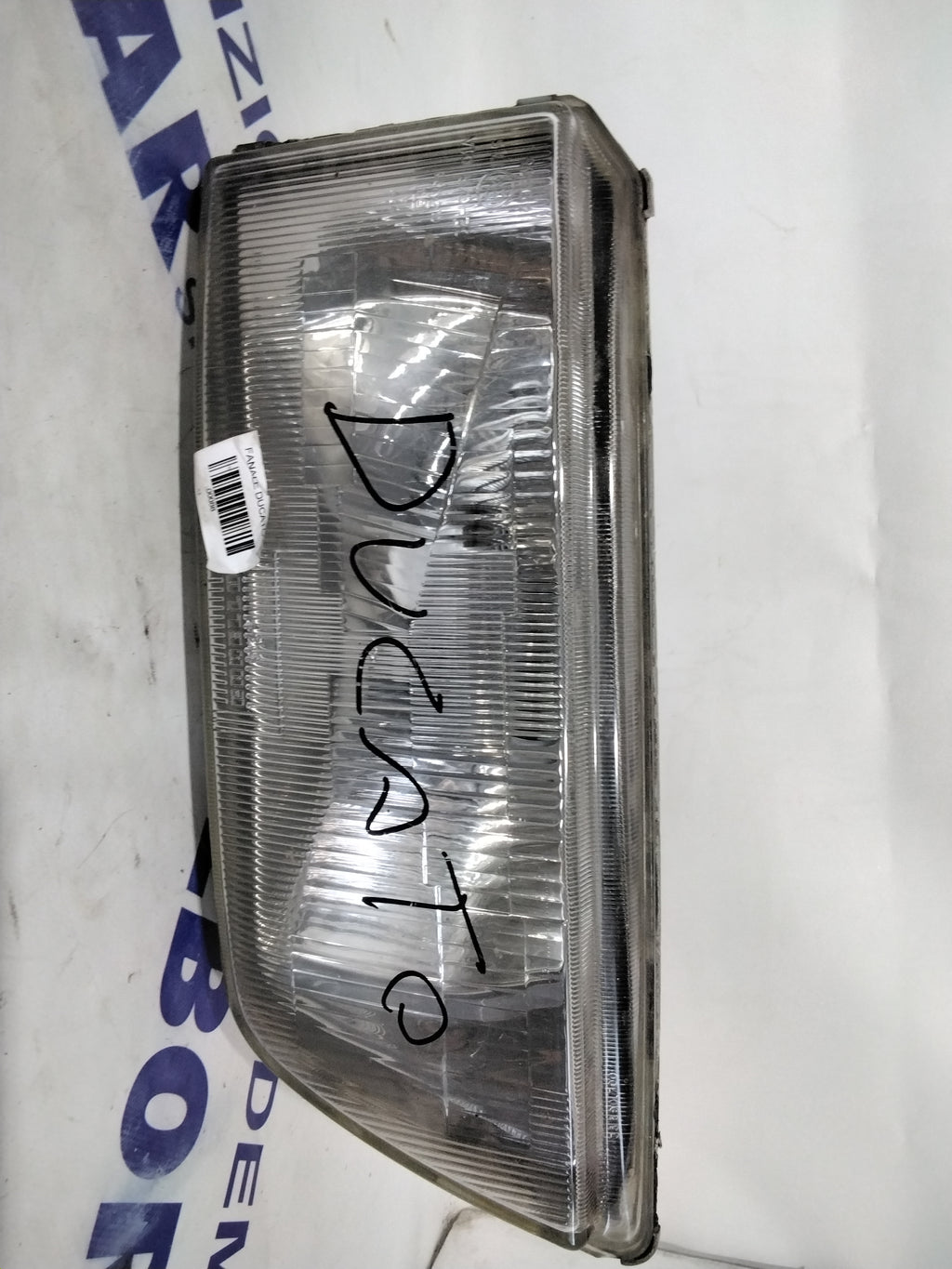 Fiat Ducato headlamp left year 1996 code: 35690748 (sf8p3)