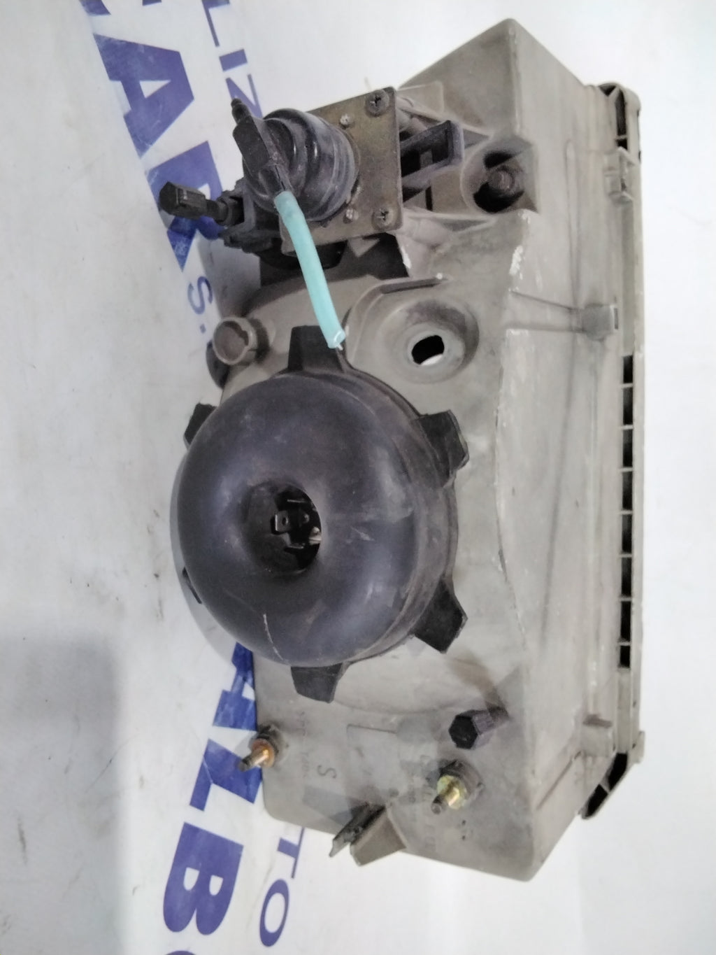 Fiat Ducato headlamp left year 1996 code: 35690748 (sf8p3)