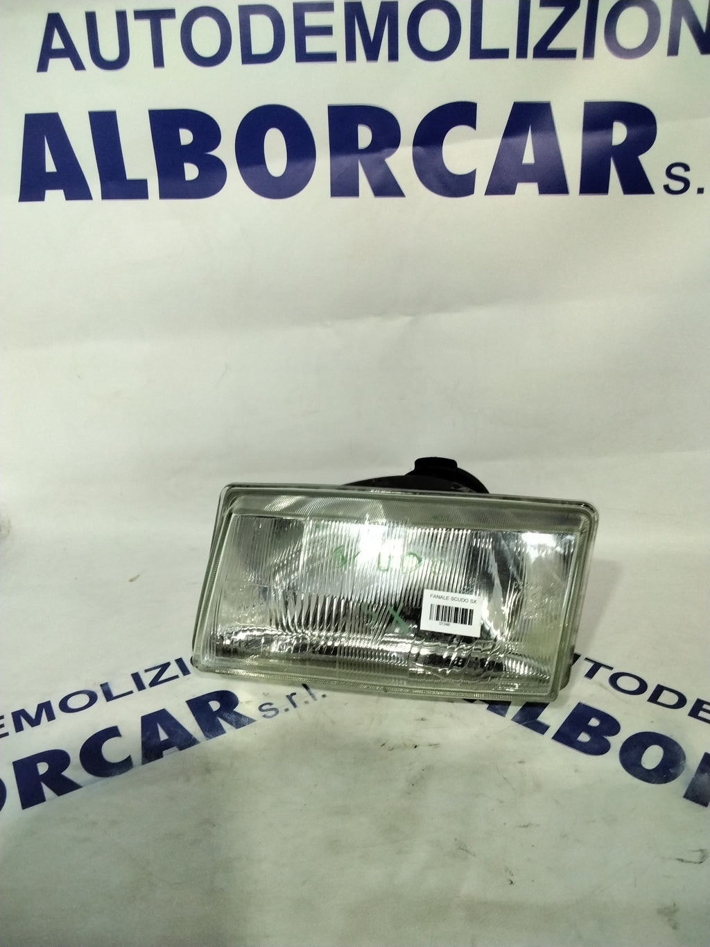 Fiat Scudo left headlight year 1998 code: 1474268080 (sf8p3)