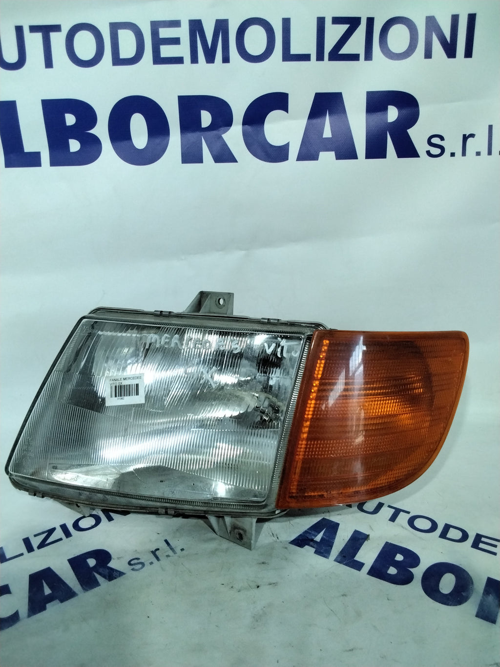 Mercedes Vito left headlamp 1998 (sf8p4)