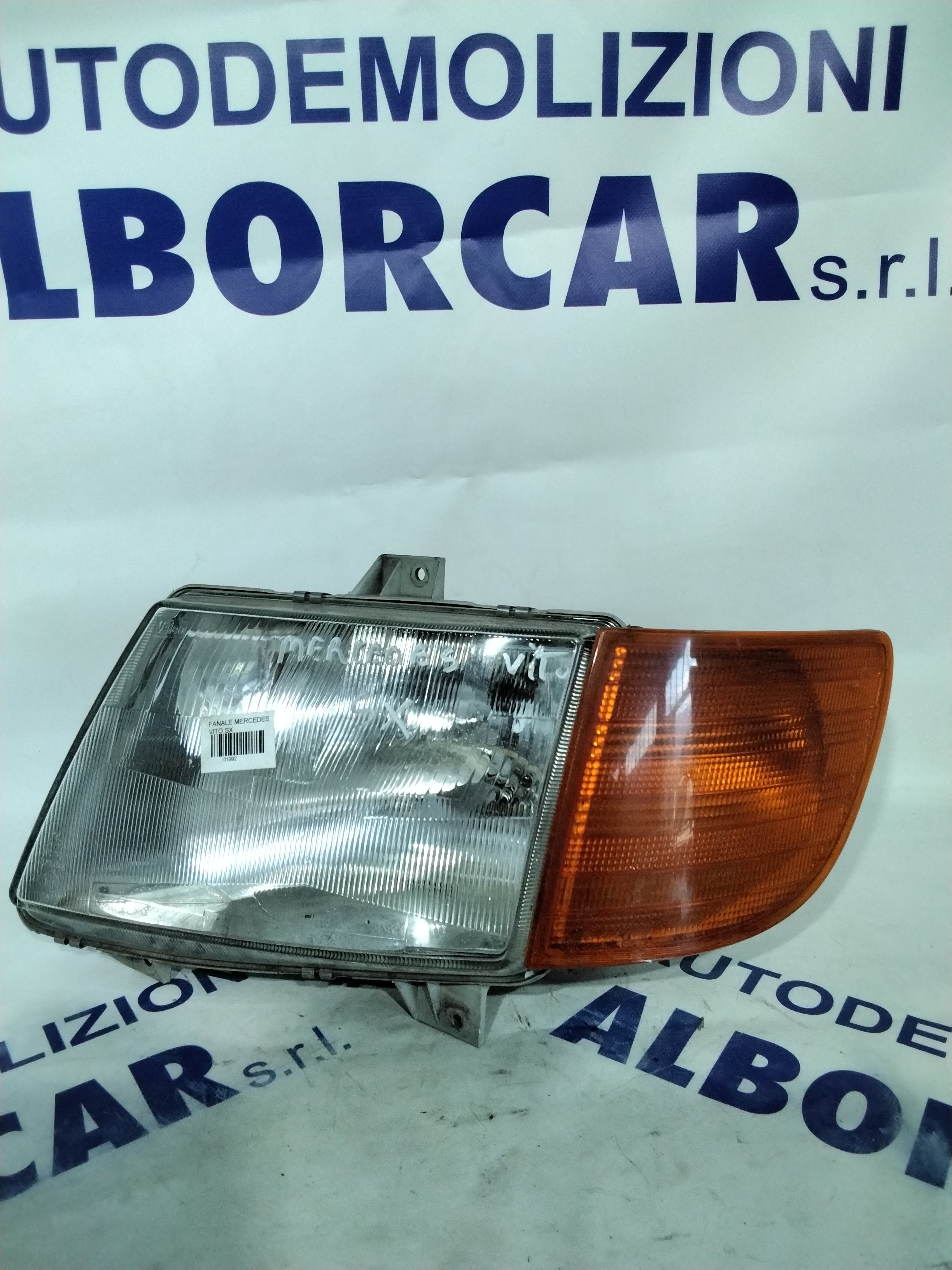 Mercedes Vito left headlamp 1998 (sf8p4)