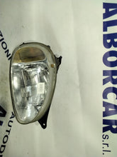 Carica l&#39;immagine nel visualizzatore di Gallery, Faro fanale opel corsa sinistro anno 98 (sf8p4)
