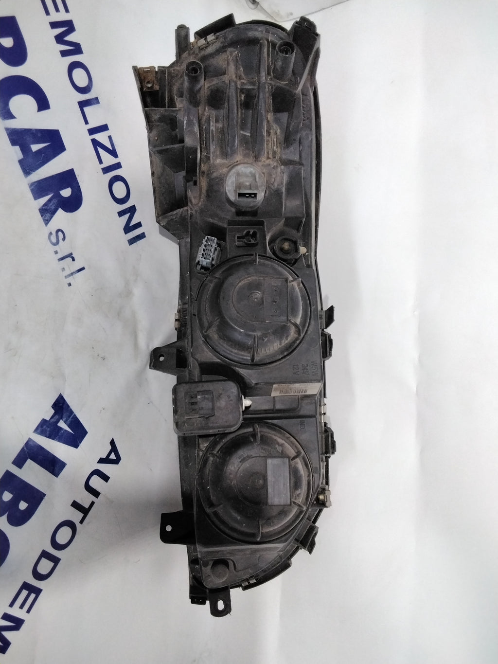 Volvo S60 left headlight year 2002 code: 89007859 (sf8p4)