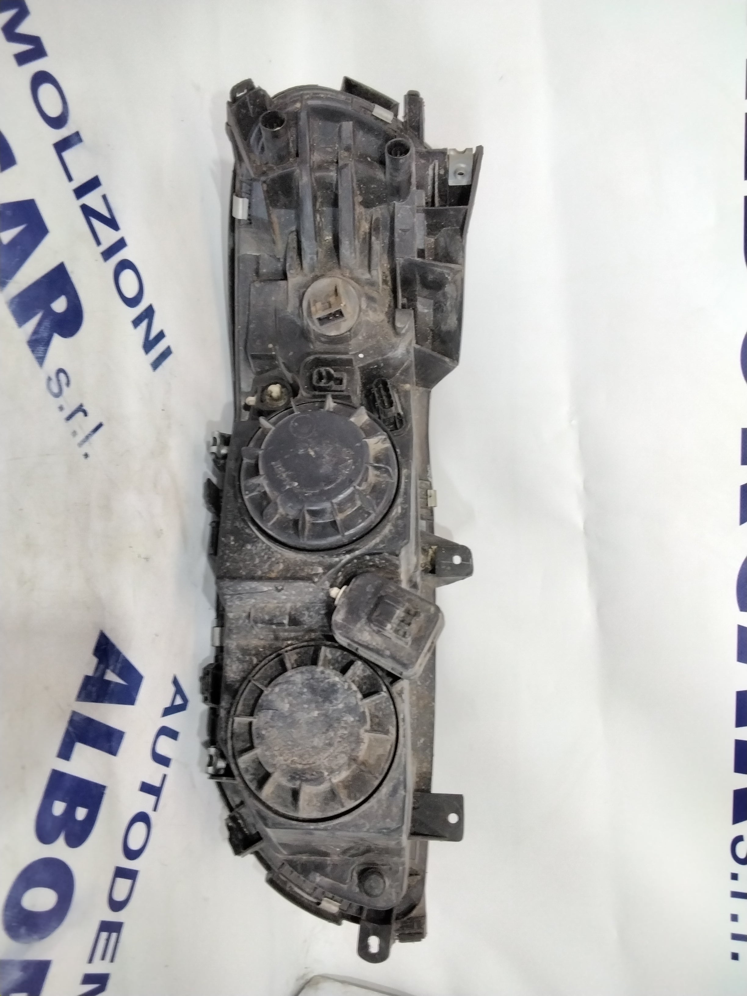 Right headlamp Volvo S60 code: 087731114 (sf8p4)
