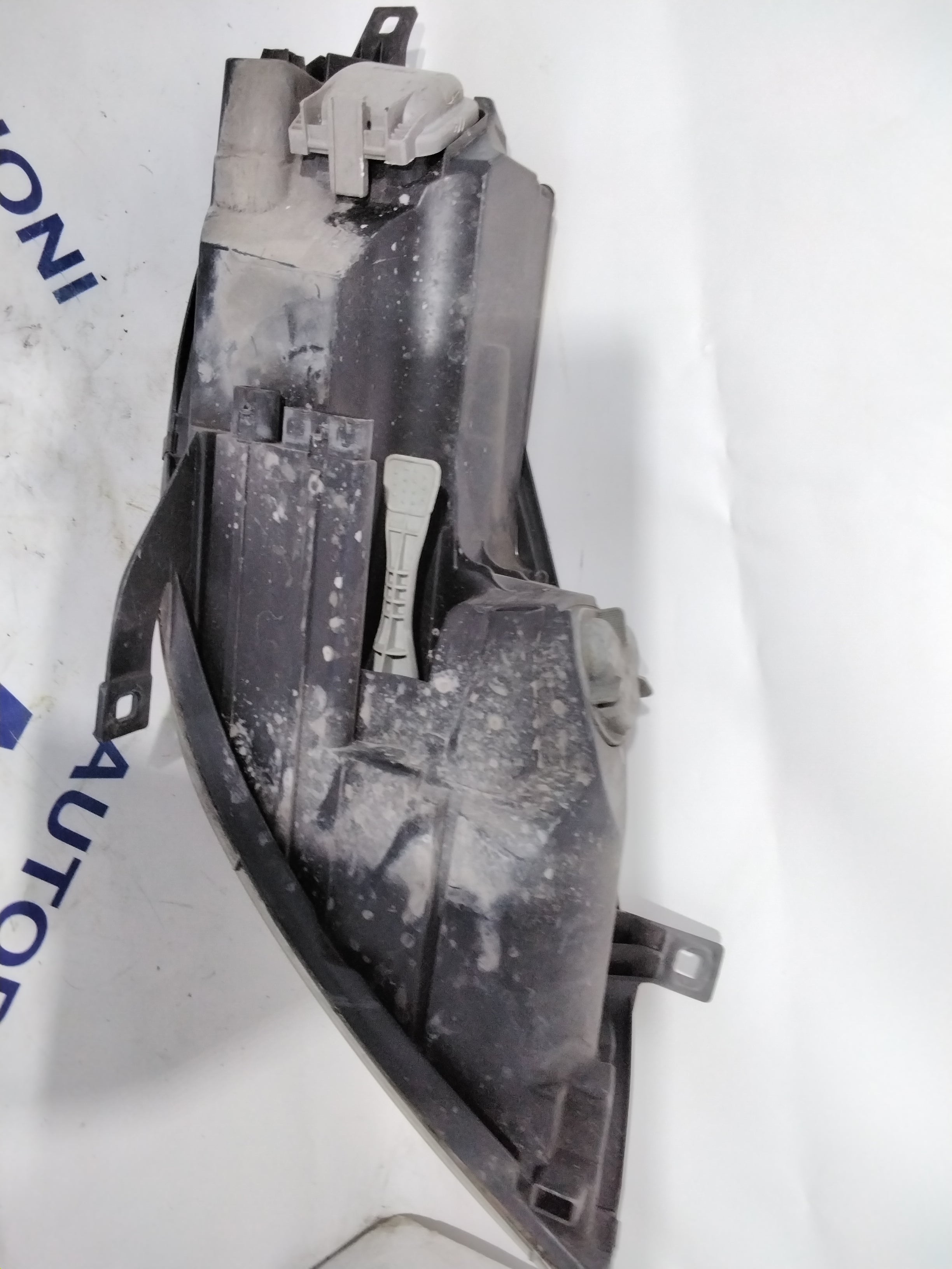 Mitsubishi Colt Headlight Left 2005 Code: 0301208201 (sf8p4)