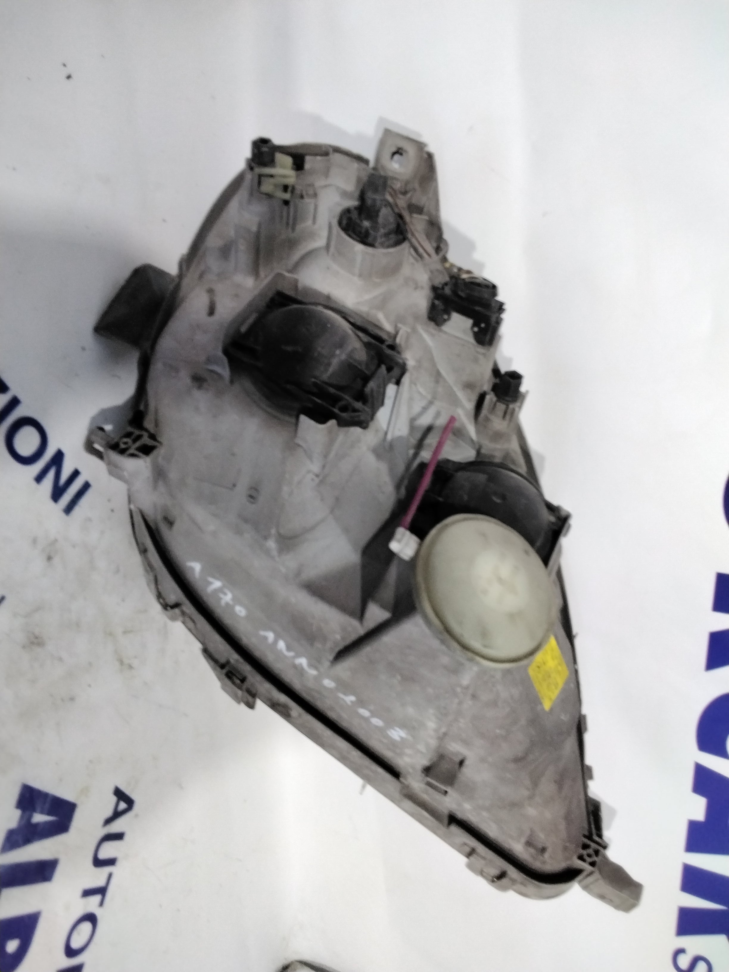Headlight Mercedes A160 left year 2001 code: 0301192201 (sf8p4)